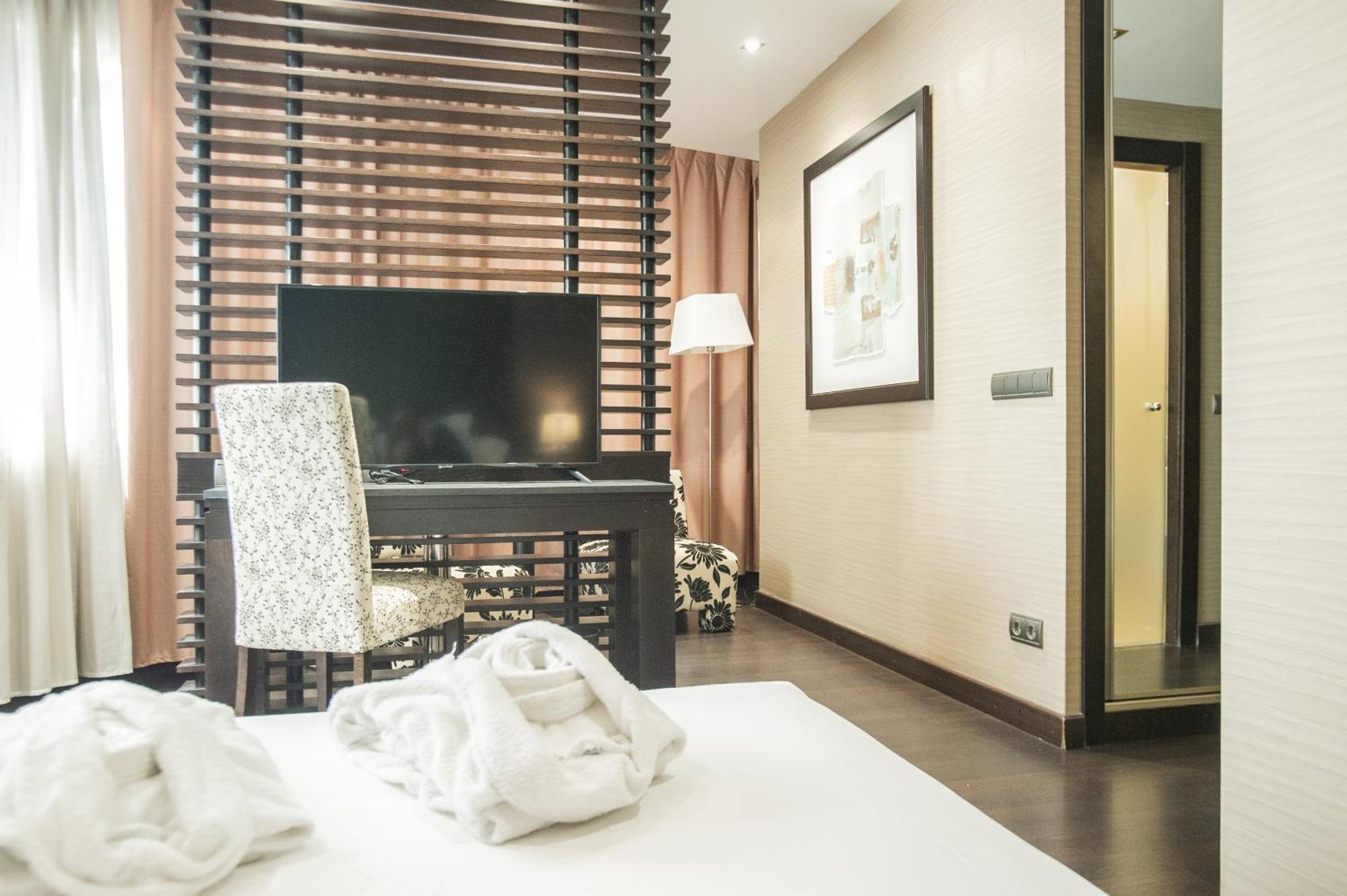 Azz Asturias Langrehotel & Spa Langreo Esterno foto